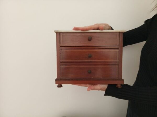 Miniatur-Kommode (Commode de maîtrise) - Louis Philippe - Holz, Marmor - Ende des 19. Jahrhunderts