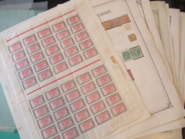 Ehemalige französische Kolonien - Significant collection of stamps.