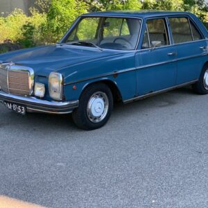 Mercedes-Benz - W115 220 Automatic - 1969