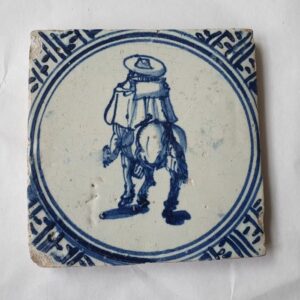 Antike Fliese mit einem Reiter zu Pferd, selten (1) - Töpferware