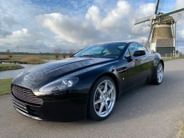 Aston Martin - VANTAGE 4.3 V8 - 2006