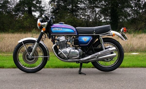 Honda - CB 750 Four K2 - 1974