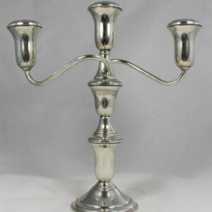 Kronleuchter, Dreiarmiger silberner Kerzenhalter AMC Sterling (1) - .925 Silber - USA - Mitte des 20. Jahrhunderts