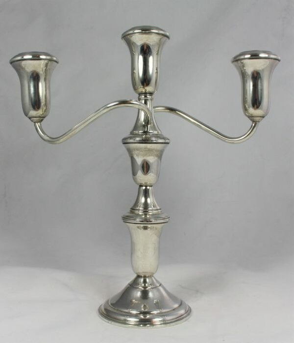 Kronleuchter, Dreiarmiger silberner Kerzenhalter AMC Sterling (1) - .925 Silber - USA - Mitte des 20. Jahrhunderts