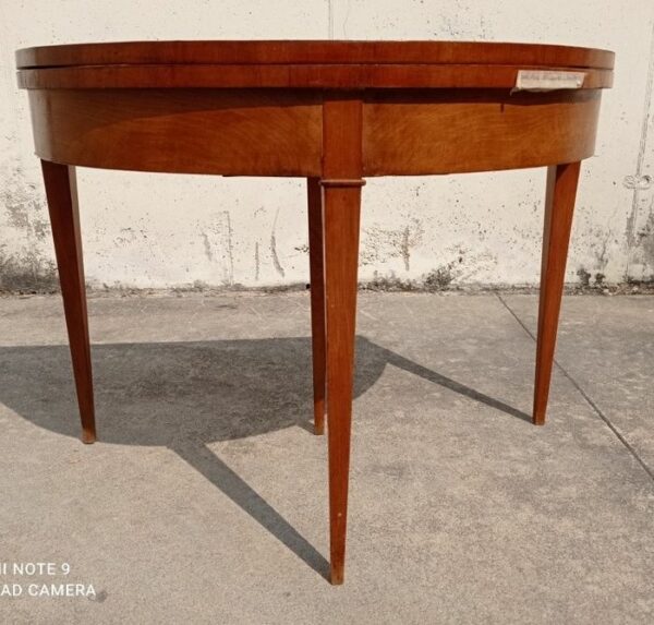 Beistelltisch, Tisch - Louis Philippe - Burrwood, Holz, Walnuss, Eiche - 19. Jahrhundert