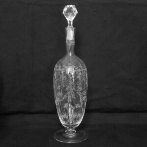 Baccarat - längliche Likörkaraffe - um 1900 - Kristall