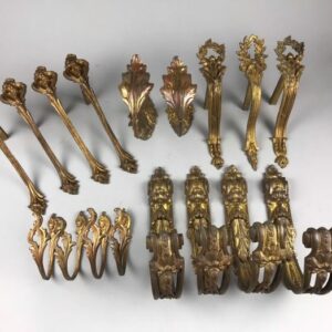 17 Embrassen - Bronze (vergoldet) - Anfang des 20. Jahrhunderts