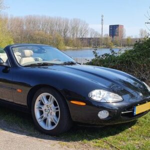 Jaguar - XK8 - 2001