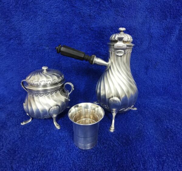 Becherglas, Kaffeekanne, Zuckerdose (3) - .950 Silber - Frankreich - Zweite Hälfte des 19. Jahrhunderts