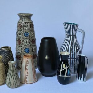 Neun Vintage Vasen - Ausländische, fette Lava, Sparta Edel