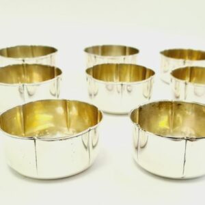 Ein Satz von acht Fingerschalen (8) - .833 Silber - Portugal - Mitte des 20. Jahrhunderts