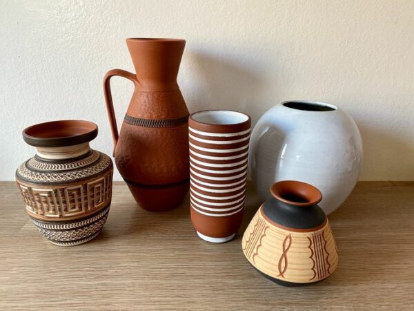 Ilkra Ceramics, Klinker, Nagtegaal - Fünf Vintage Westdeutschland Sgraffito Vasen