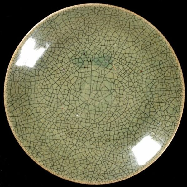 Platzteller, Crackle-glasiertes Seladon - Porzellan - China - Qing Dynastie (1644-1911)