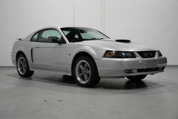 Ford USA - Mustang GT - 2002