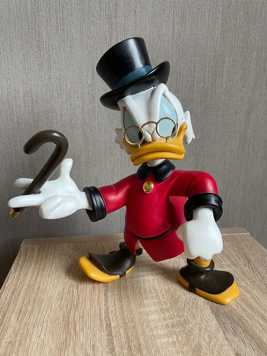 Uncle Scrooge - Beeld - Dagobert Duck met wandelstok