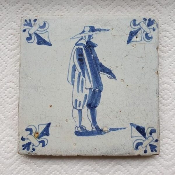 Antike Fliese mit Edelmann mit Lilieecke (1) - Töpferware