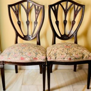 Adam Esszimmerstühle (2) - Holz, Textilien - Ende des 19. Jahrhunderts