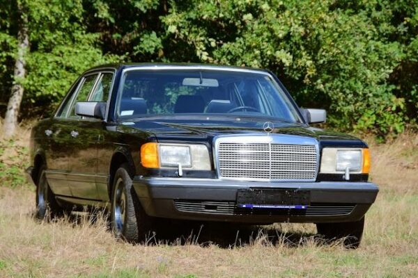 Mercedes-Benz - 560 SEL - 1989