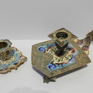 2 Champlevé Napoleon 3 Kerzenhalter - Napoleon III. - Bronze, Emaille, Messing - Zweite Hälfte des 19. Jahrhunderts